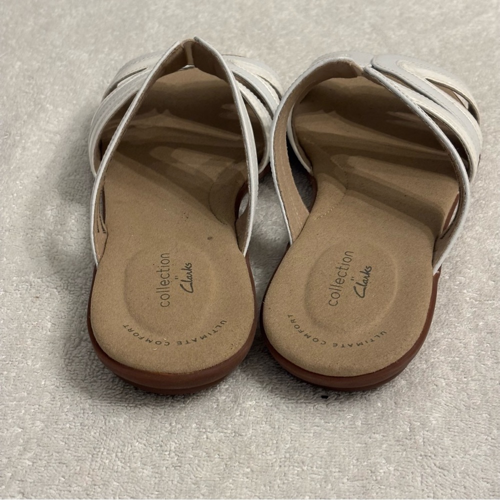 Clarks Collection White and Brown Sandals with Cushioned Footbed New - Picture 2 of 5